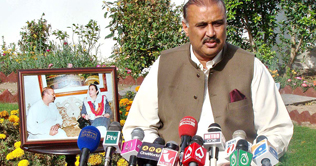 PPP has no objection on giving ministries to forward bloc: Raja Riaz